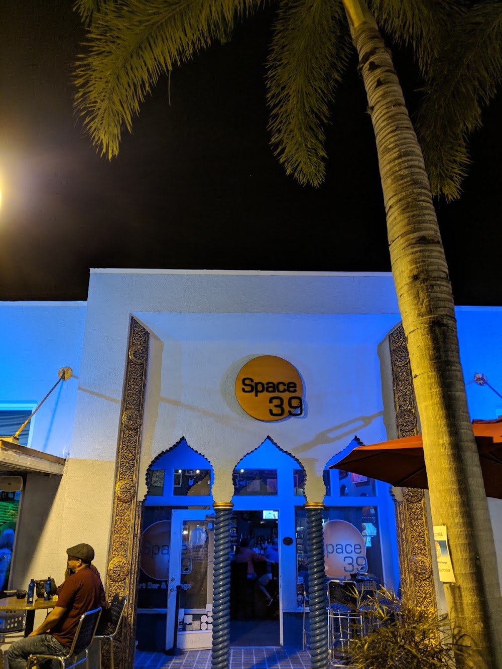 Patio de Leon near Downtown Fort Myers, FL